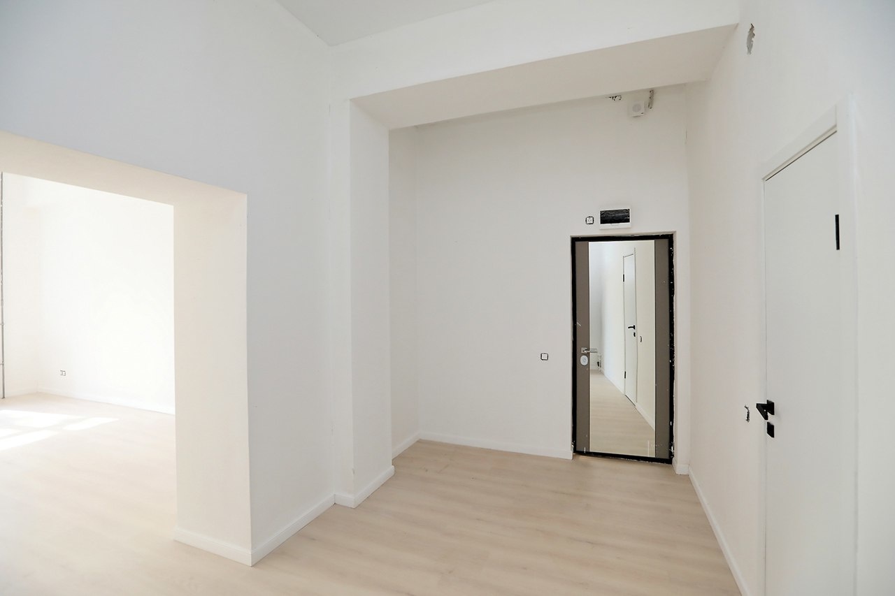 Продажа студии Октябрьский лофт-квартал ЛОТ 2029
Покупка студии в комплексе Октябрьский лофт-квартал станет идеальным выбором для тех, кто ценит комфорт и качество жизни. 
Вы получите возможность наслаждаться уютом загородной жизни, при этом оставаясь рядом со всеми удобствами городской инфраструкту