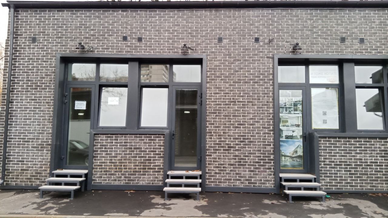 Коммерческое помещение свободного назначения.
Помещение находится на территории Бизнес-парк Волжский по адресу Волжский бульвар, вл.51 строение 7 ЛОТ 102. В шаговой доступности от метро Волжская и м. Кузьминки. Быстрый съезд на МЦД Юго-Восточная хорда и Третье кольцо.
Коммерческое помещение. Рассроч