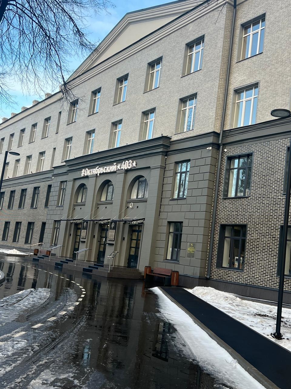 Студия ЛОТ 1009 в комплексе Октябрьский лофт-квартал!
Покупка студии в комплексе Октябрьский лофт-квартал станет идеальным выбором для тех, кто ценит комфорт и качество жизни. Здесь каждый найдет свой уголок: от современных молодых людей до опытных семейных пар.

Живя в этом комплексе, вы получите в