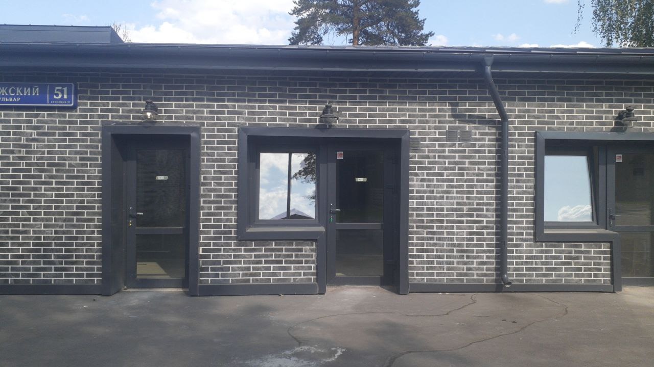 Коммерческое помещение свободного назначения.
Помещение находится на территории Бизнес-парк Волжский по адресу Волжский бульвар, вл.51, строение 17, ЛОТ 103. В шаговой доступности от метро Волжская и м. Кузьминки. Быстрый съезд на МЦД Юго-Восточная хорда и Третье кольцо.
Помещение прекрасно подойдет