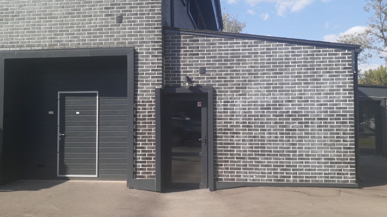 Коммерческое помещение свободного назначения.
Помещение находится на территории Бизнес-парк Волжский по адресу Волжский бульвар, вл.51, строение 8, ЛОТ 105. В шаговой доступности от метро Волжская и м. Кузьминки. Быстрый съезд на МЦД Юго-Восточная хорда и Третье кольцо.
Помещение прекрасно подойдет 