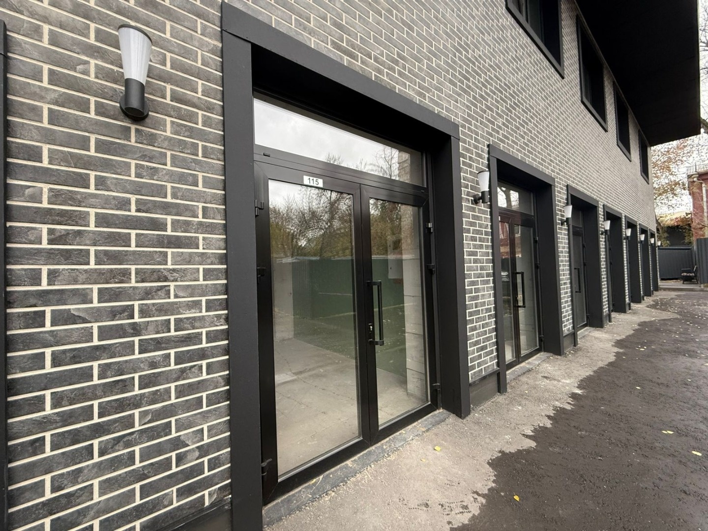 Премиальное коммерческое помещение в бизнес-квартале «Кирпичная, 41» — ваш ключ к успешному бизнесу!
Ищете идеальную площадку для развития своего дела? У нас есть уникальное предложение, которое превзойдёт ваши ожидания!

Объект: эксклюзивное коммерческое помещение (лот 115) в современном бизнес-ква