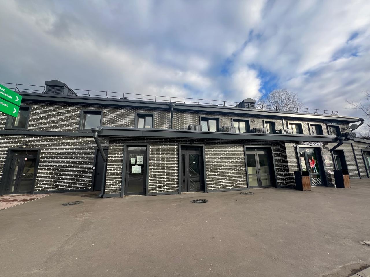 Продаётся коммерческое помещение свободного назначения в Бизнес-парке «Волжский» 
Ищете идеальное пространство для своего бизнеса? Представляем вашему вниманию компактное, но функциональное помещение площадью 6,2 кв. м, расположенное в современном Бизнес-парке «Волжский» по адресу: Москва, Волжский 