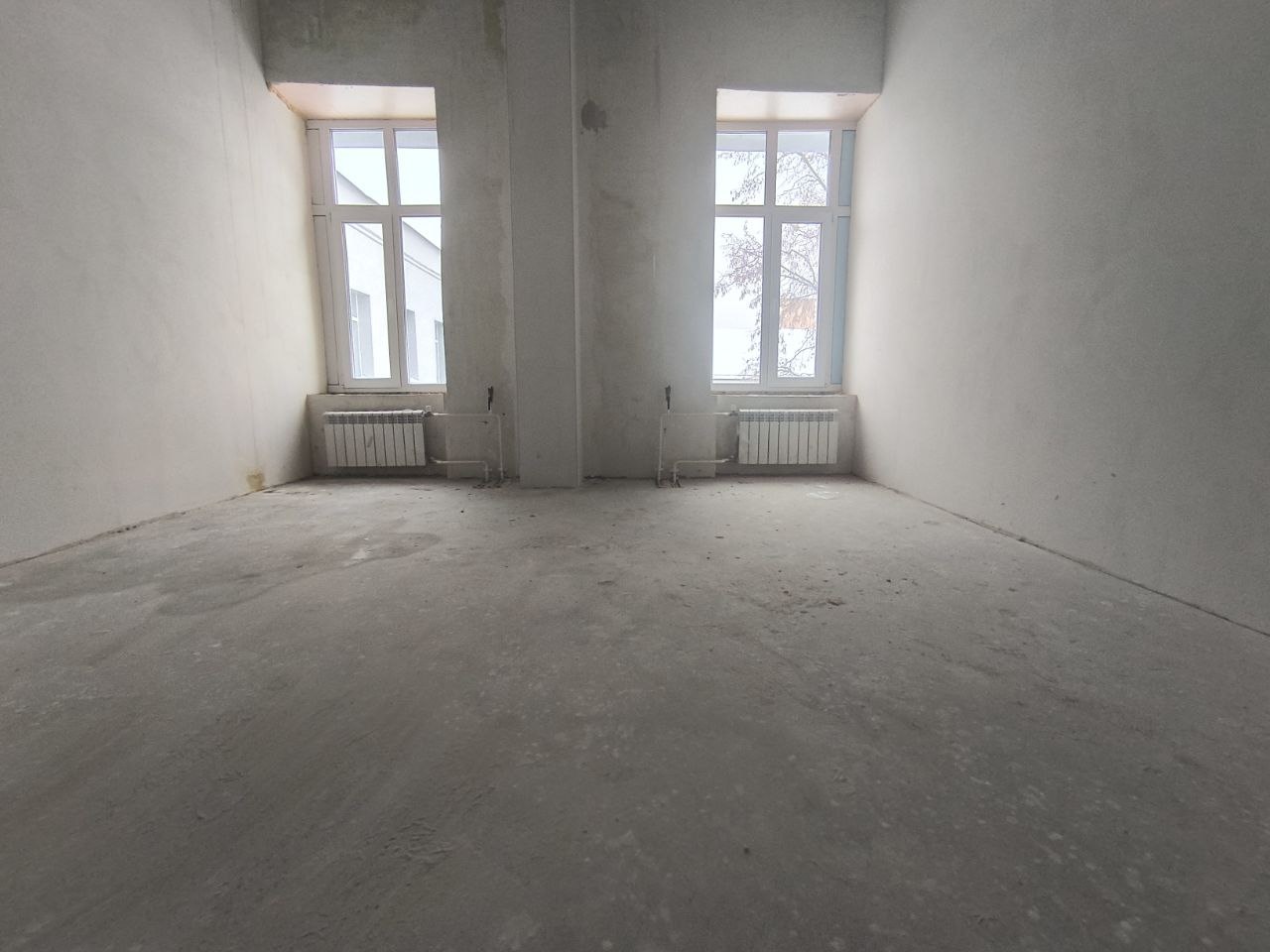 Студия в «Октябрьском лофт квартале»: ваш ключ к комфортной жизни и выгодным инвестициям
Откройте для себя пространство, где современный дизайн встречается с безупречным комфортом городской среды. Представляем студию в престижном комплексе «Октябрьский лофт квартал» (ЛОТ 4034) площадью 36.1 м² — иде