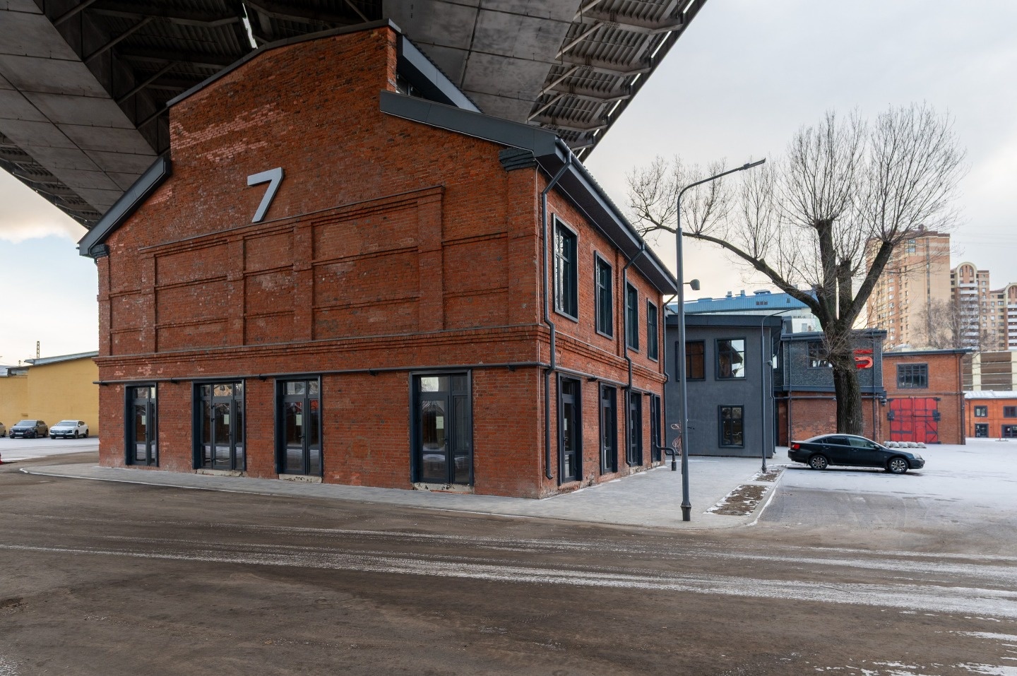 Уникальная коммерческая площадка в сердце Москвы: «Красный путь» ждёт своих резидентов!
Ищете пространство, которое сочетает индустриальный шарм, удобство локации и безграничные возможности для бизнеса? 

Представляем вам ЛОТ 108 (строение 7) — идеальное помещение для вашего проекта!
Ключевые характ