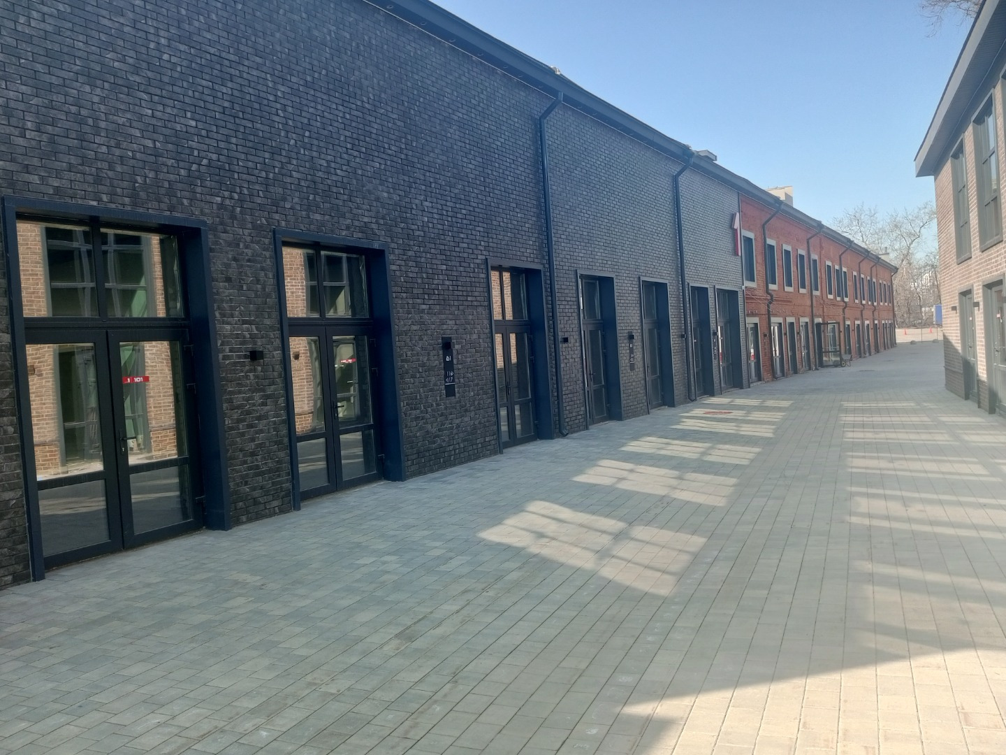 Уникальная коммерческая площадка в сердце Москвы: «Красный путь» ждёт своих резидентов!
Ищете пространство, которое сочетает индустриальный шарм, удобство локации и безграничные возможности для бизнеса? 

Представляем вам ЛОТ 222 (строение 1) — идеальное помещение для вашего проекта!
Ключевые характ