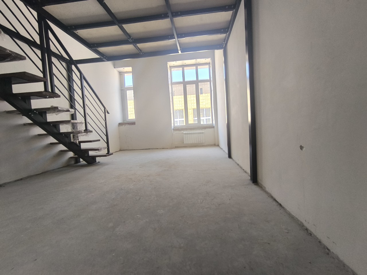 Двухуровневая студия 26.2 м² (метраж 25,6 м² указан по полу) в Люберцах: стиль, комфорт и доход — всё в одном

Хотите пространство, где каждый метр работает на ваш комфорт и выгоду? Представляем двухуровневую студию в «Октябрьском лофт квартале» (ЛОТ 4044) по адресу: г. Люберцы, Октябрьский проспект