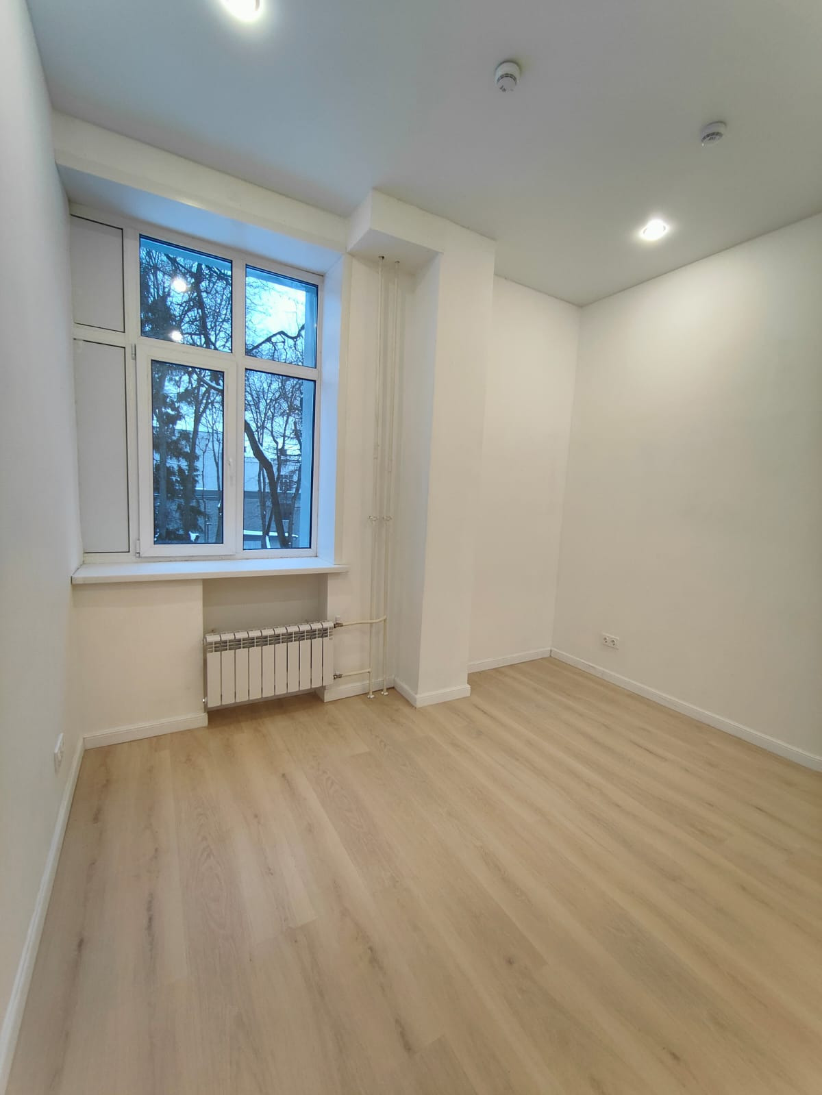 Студия 20.2м² (лот 301) в «Октябрьском лофт квартале»: старт продаж второй очереди
Гибкая система скидок до 10%. Возможна рассрочка до 1 года!

Старт продаж второй очереди — самое выгодное время для покупки. Стартовые цены будут расти, поэтому раннее бронирование — это реальная экономия.
Сейчас студ